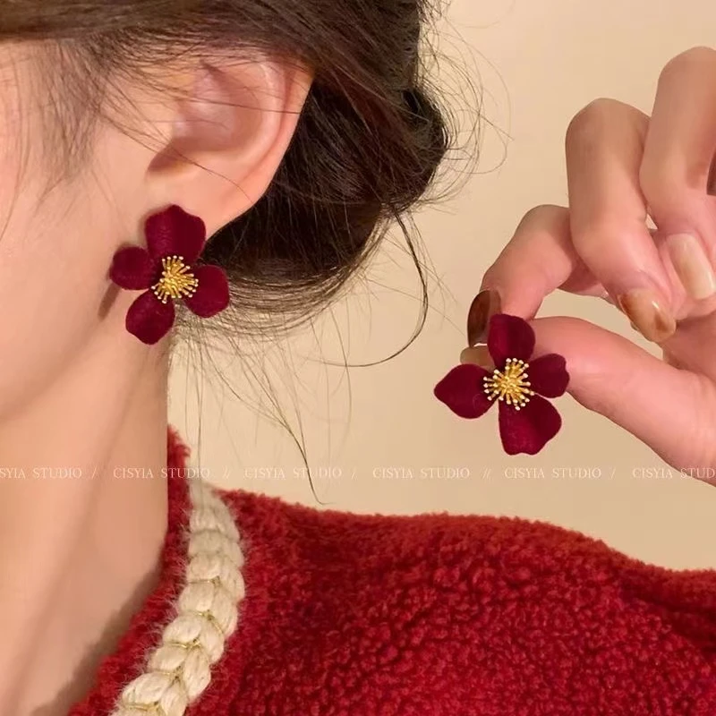 酒红色丝绒花朵耳环小众设计感高级轻奢耳钉女气质秋冬时尚耳饰潮