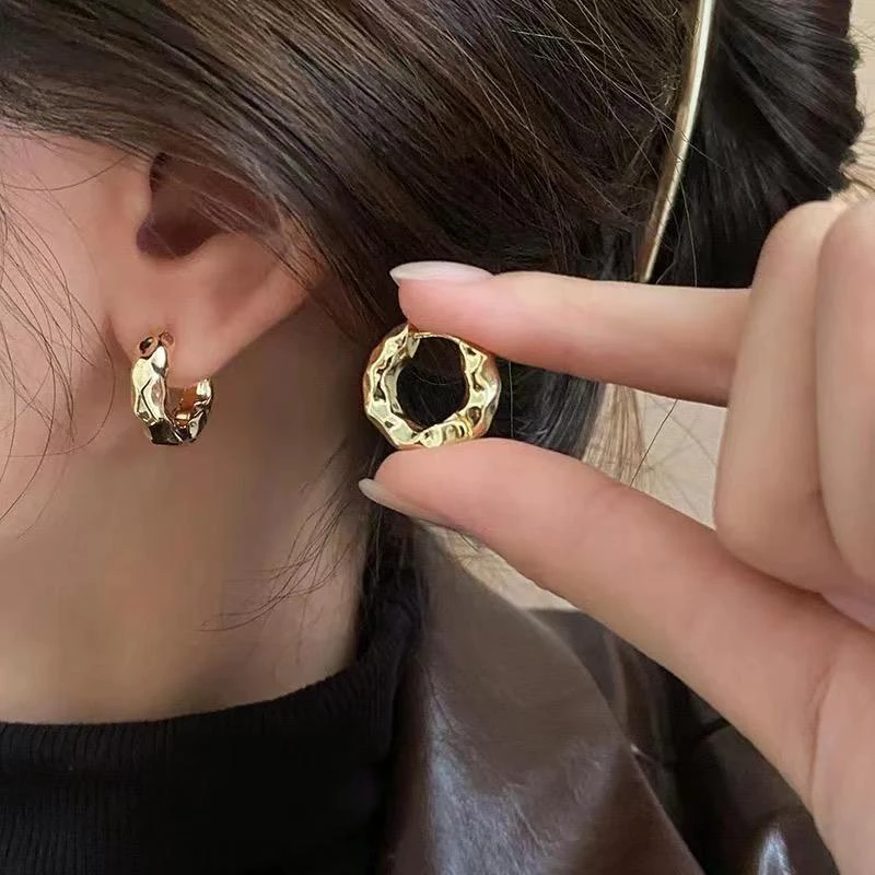 金属高级感褶皱圆圈耳圈女小众百搭时尚设计感耳钉轻奢复古耳饰潮