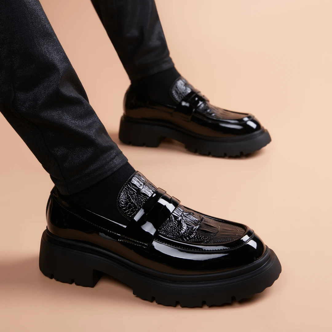 2024新款青少时尚潮流软皮百搭休闲痞帅透气鳄鱼纹懒人一脚蹬皮鞋