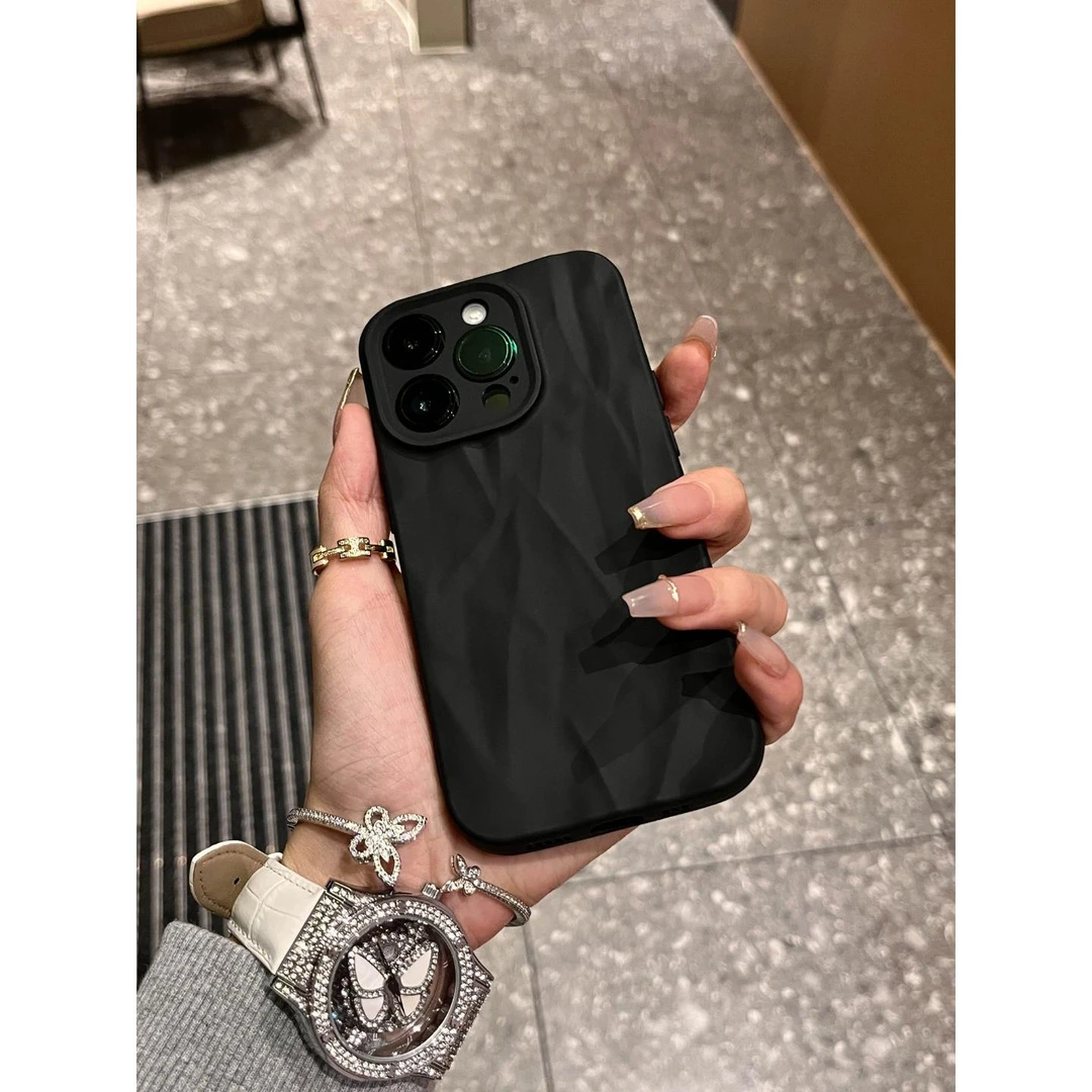 ins高级黑褶皱苹果15promax手机壳iPhone13/14小众百搭12全包11xr