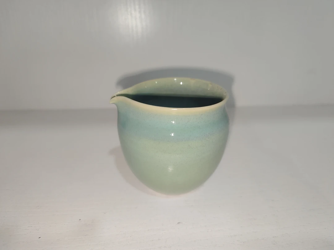 景德镇手工梅子青公道杯
