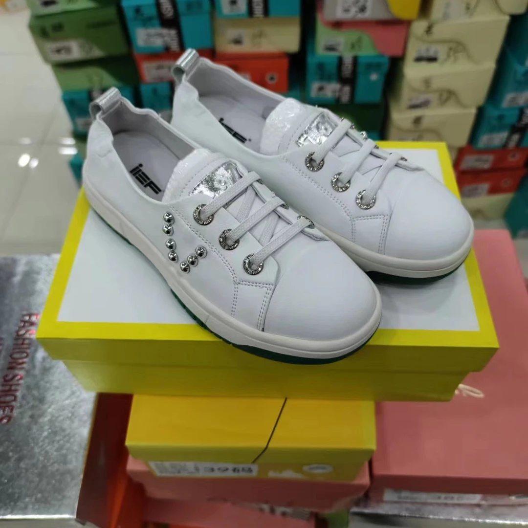 109女鞋小白鞋白色时尚板鞋百搭平底低帮舒适潮流防滑真皮