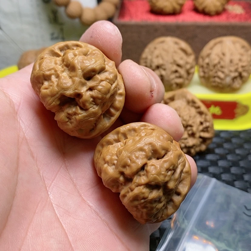 【闪购商品】文玩核桃吊坠﹌