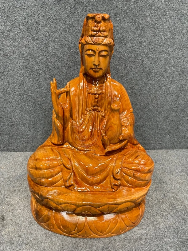 根雕工艺品,香樟木精品摆件净瓶观音。