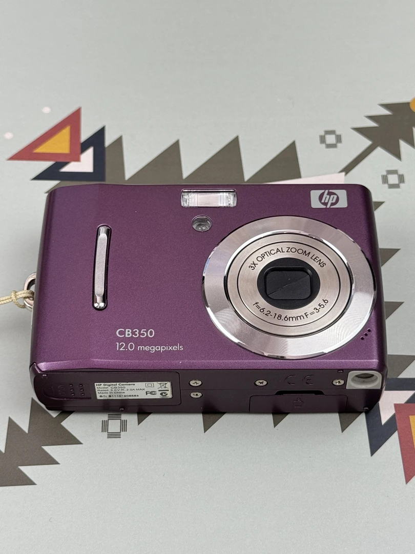 9新 HP/惠普 cb350 紫色 特价 复古ccd数码相机 用五号电池