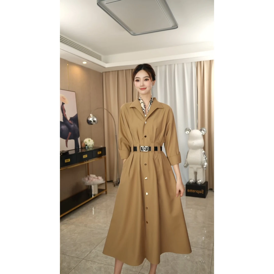 浅卡其色一衣两穿显瘦挺阔舒适极简风衣裙收腰