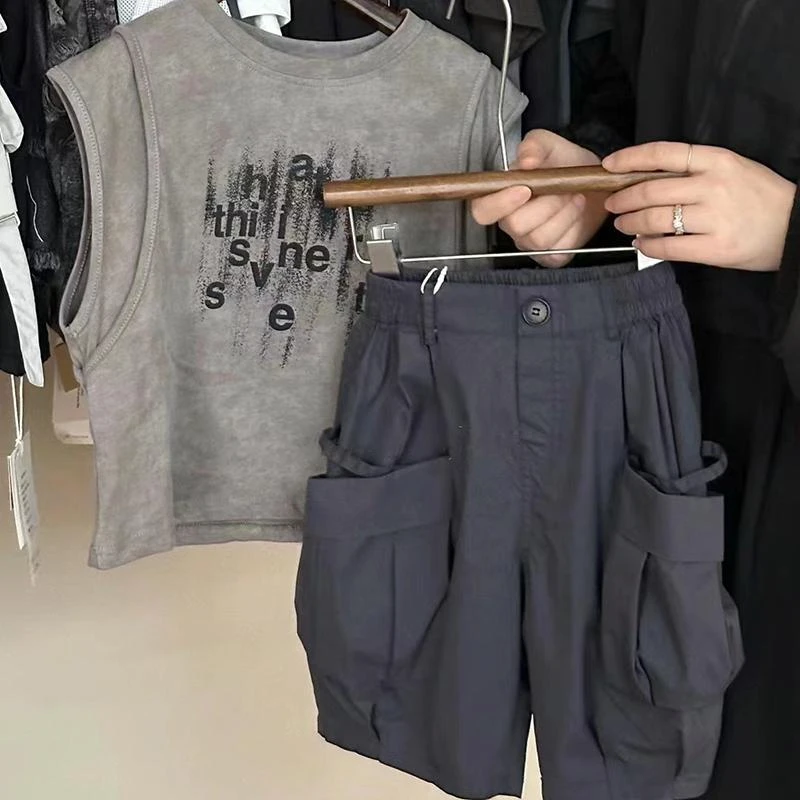 韩国童装2024男童背心无袖新款薄款酷帅时尚韩系炸街灰色上衣夏天