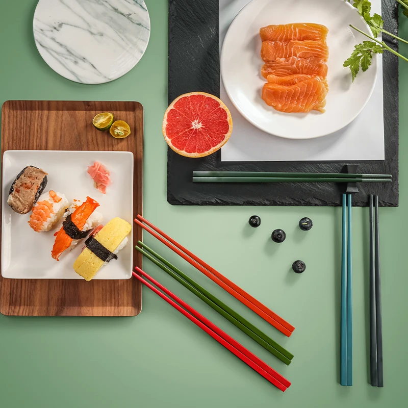 康巴赫高颜值彩色筷子家用一人一筷粉色马卡龙耐高温分食合金筷子