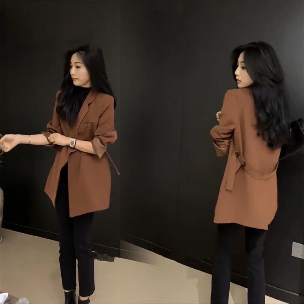 今年流行西服上衣女秋季新款气场强大女装高级感短款西装外套