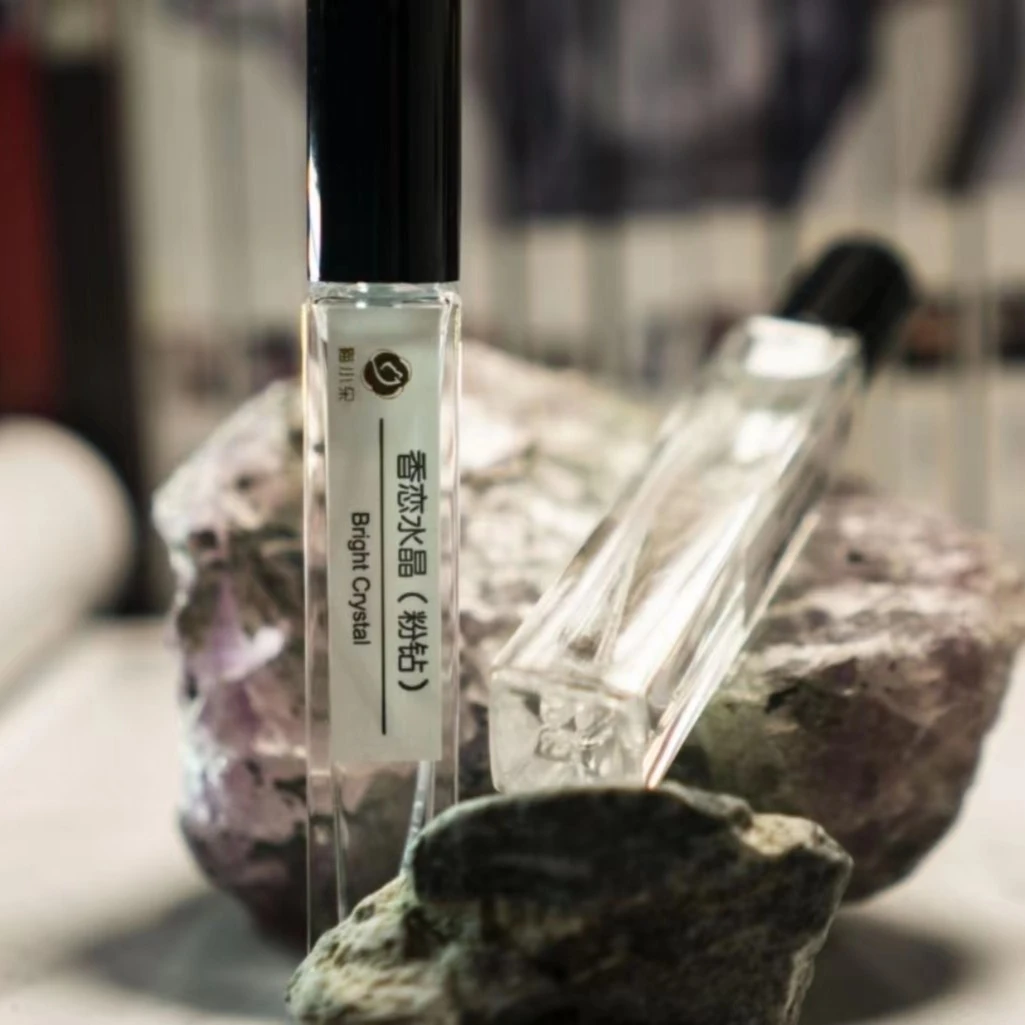香恋水晶（粉钻）此款香水超越时空的经典