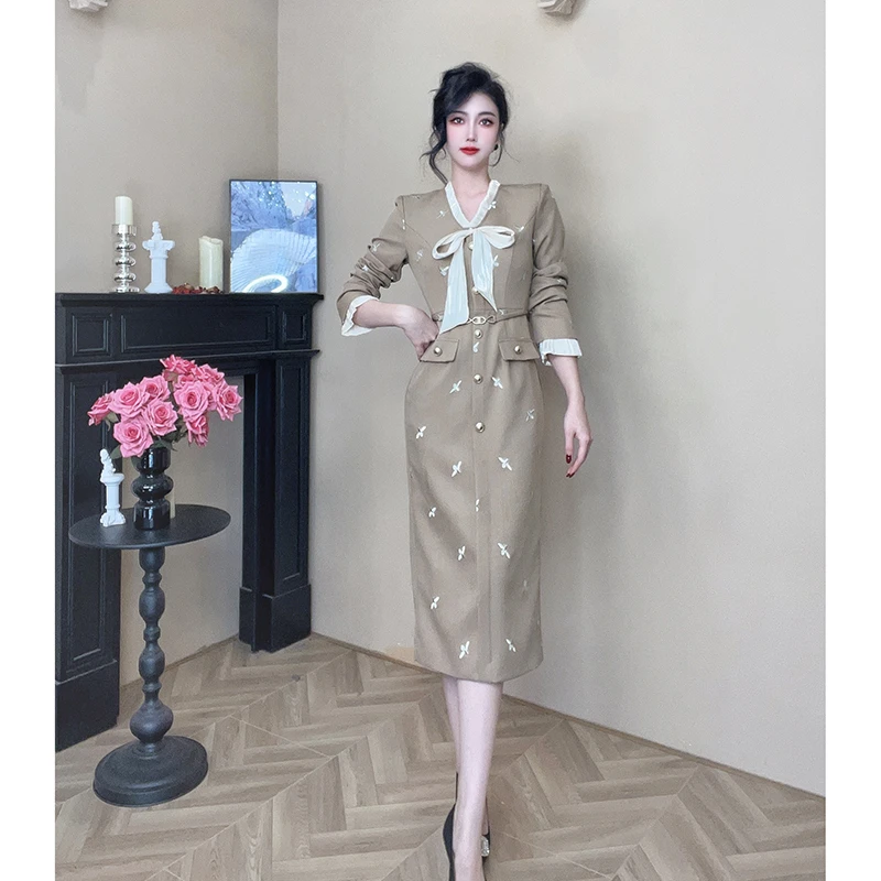 【设计师定制】冬季时尚气质百搭女装复古卡其色修身连衣裙61131