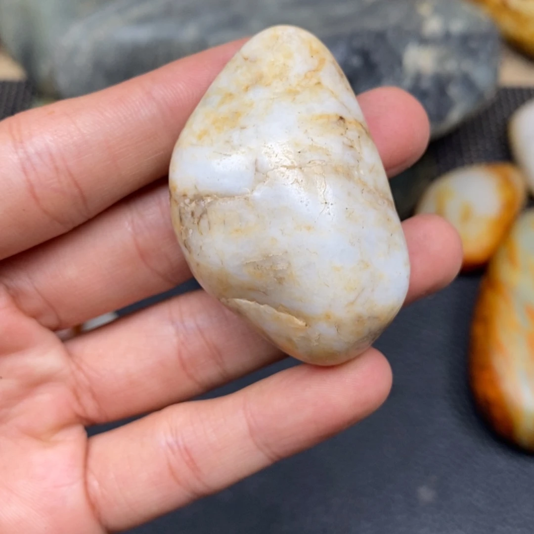 和田玉（糖玉）挂件未镶嵌