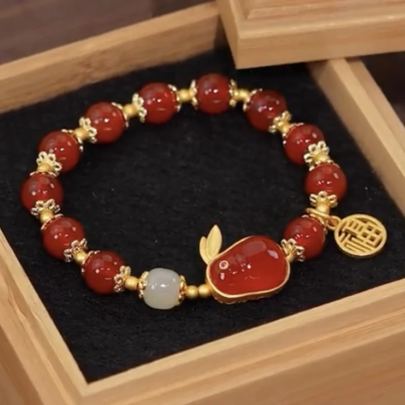 铜合金手链 玉兔子福牌手链女款送女朋友情人节礼物手串红色饰品