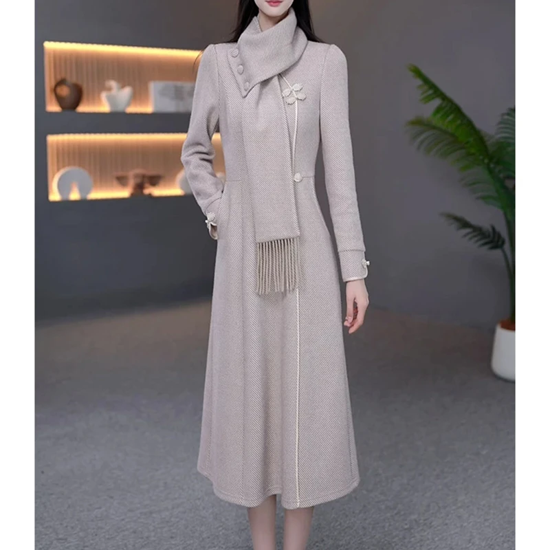 洋气气质长袖围巾连衣裙女秋冬2024新款加绒加厚改良版旗袍中长款