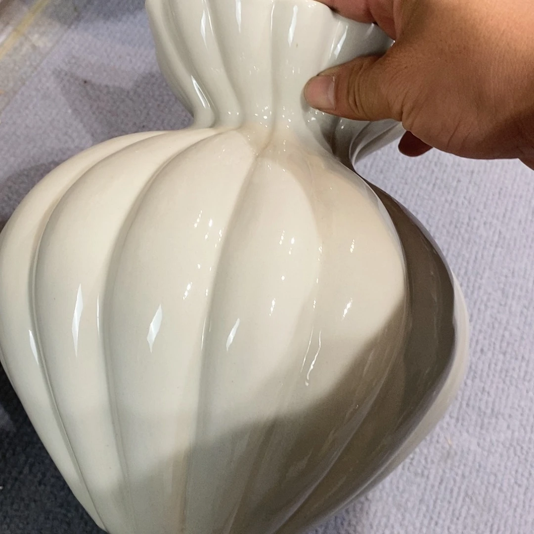 景德镇陶瓷高温花瓶微霞