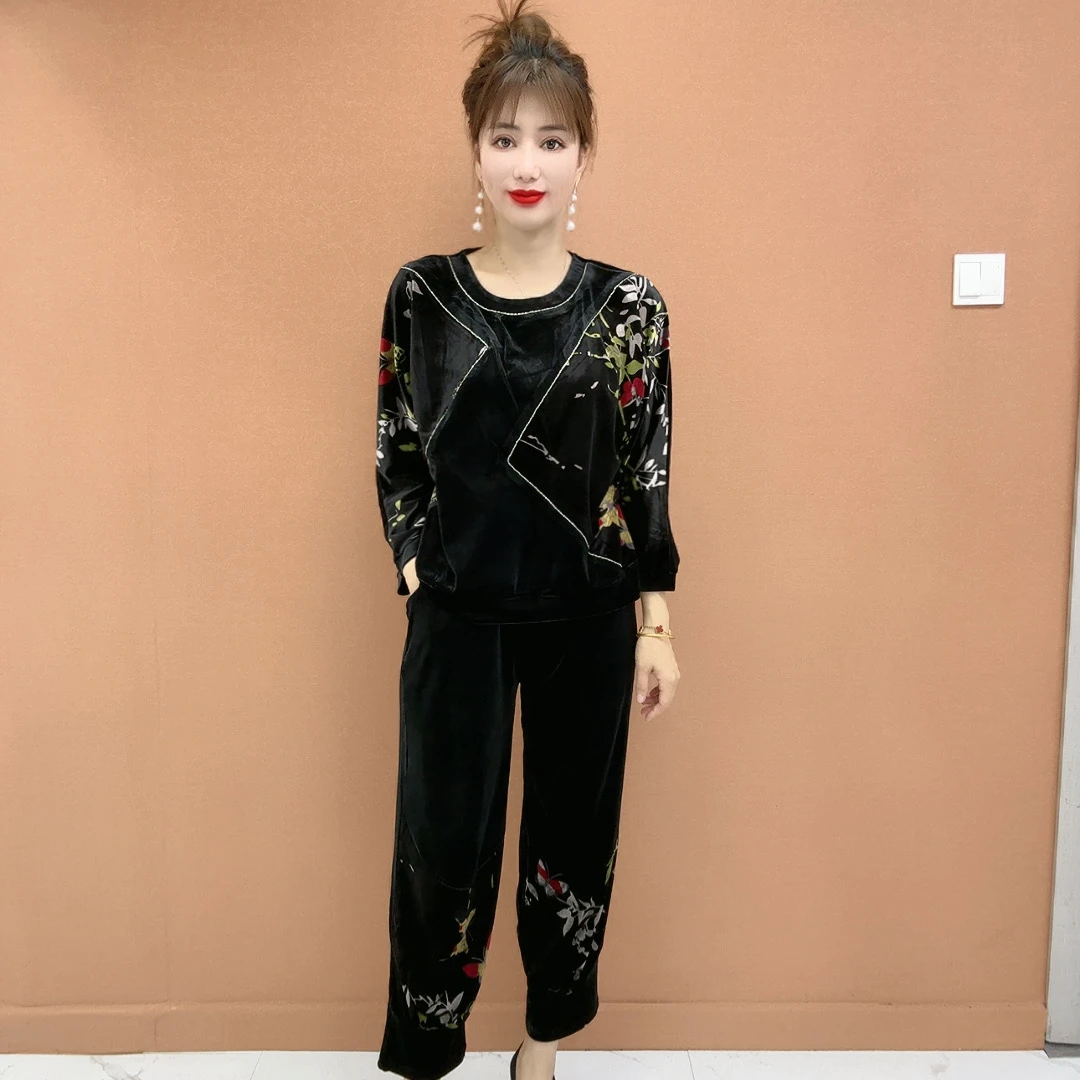 2024秋季新款中老年女装两件套金丝绒妈妈装显瘦气质