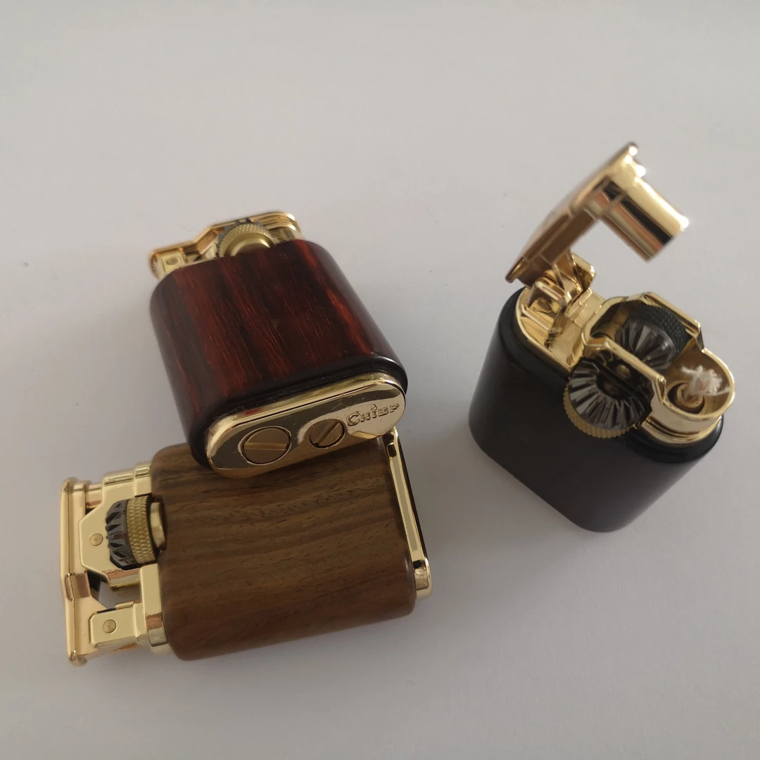 厂家供应高档复古砂轮木质打火机煤油送礼纪念古玩多种款式可刻字