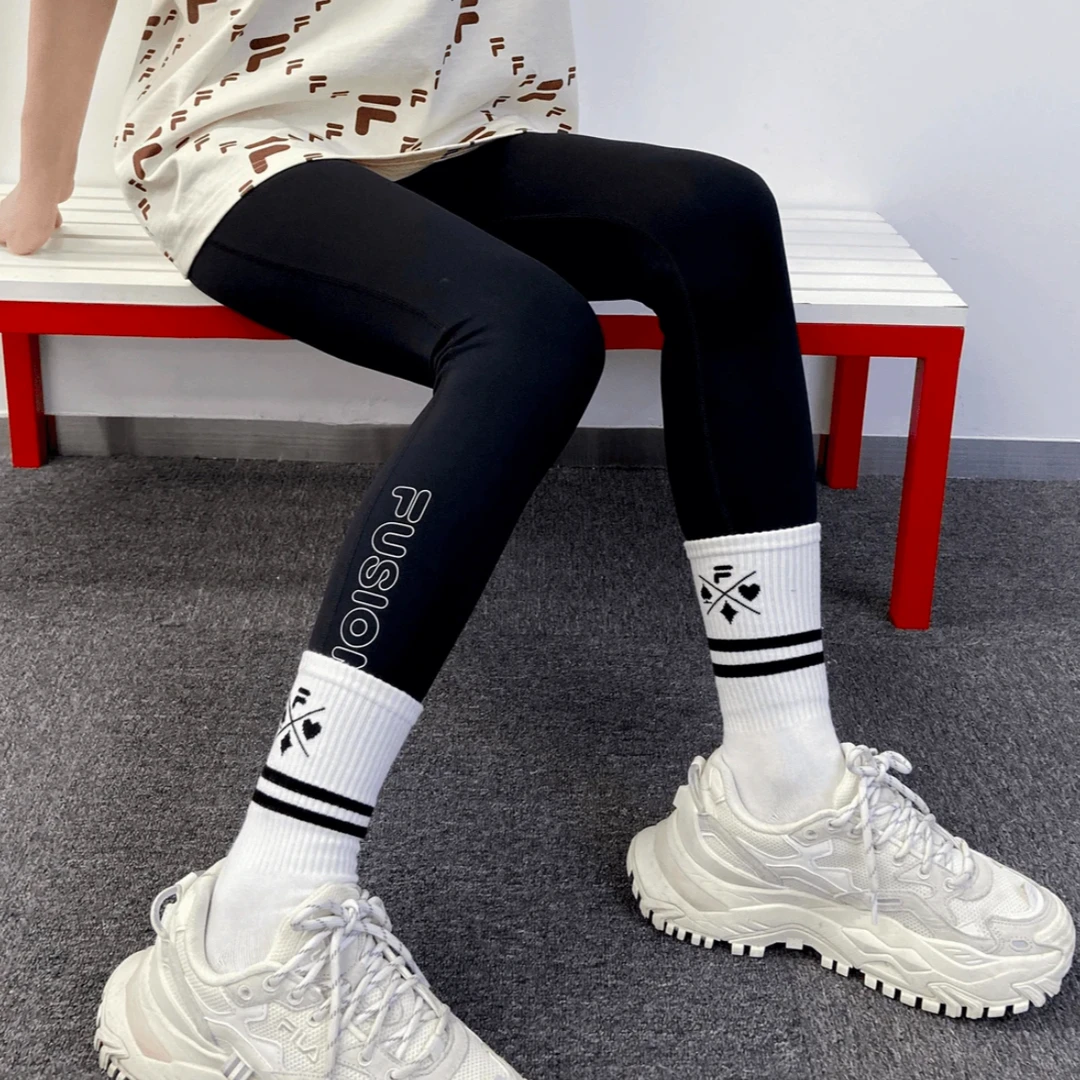 FILA斐乐潮牌女款舒适黑色显瘦瑜伽裤春夏弹力打底裤瑜伽裤