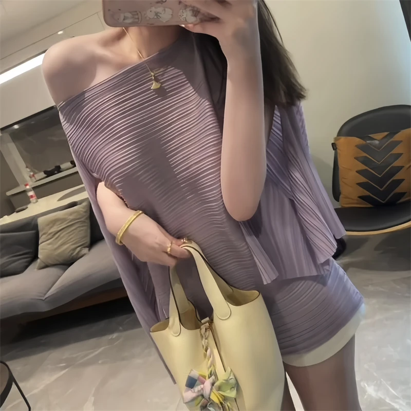 薰衣草紫色性感露肩压褶雪纺衬衫