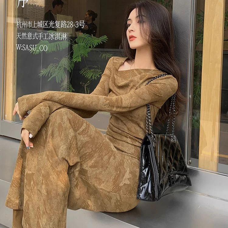 新款秋季韩高级古轻奢名媛气质高级感气质收腰高贵打底连衣裙女