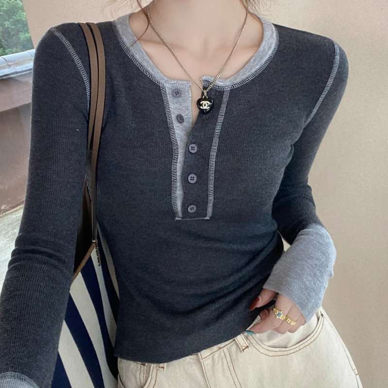 单/两件秋冬新款圆领长袖T恤女撞色设计打底修身内搭纽扣正肩上衣