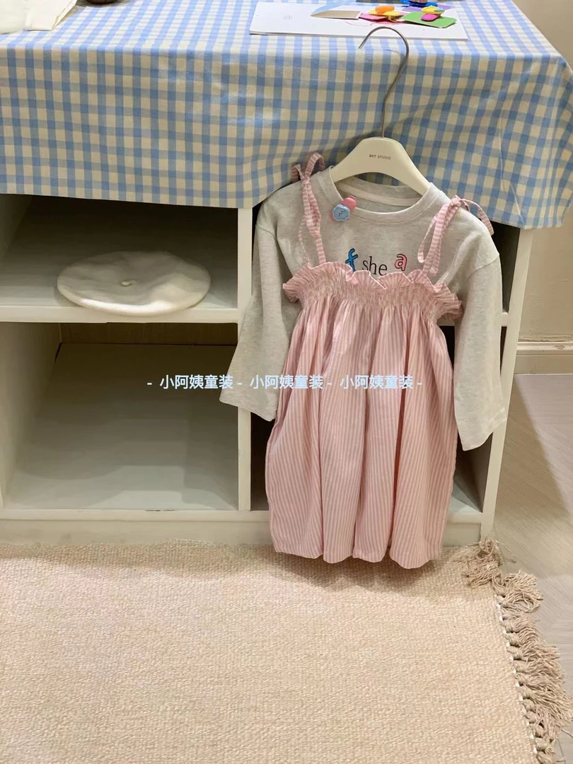 韩系叠穿印花T恤背带条纹裤套装