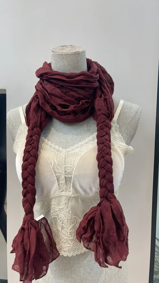 姿色特色高级感围巾（带备注哪个颜色）