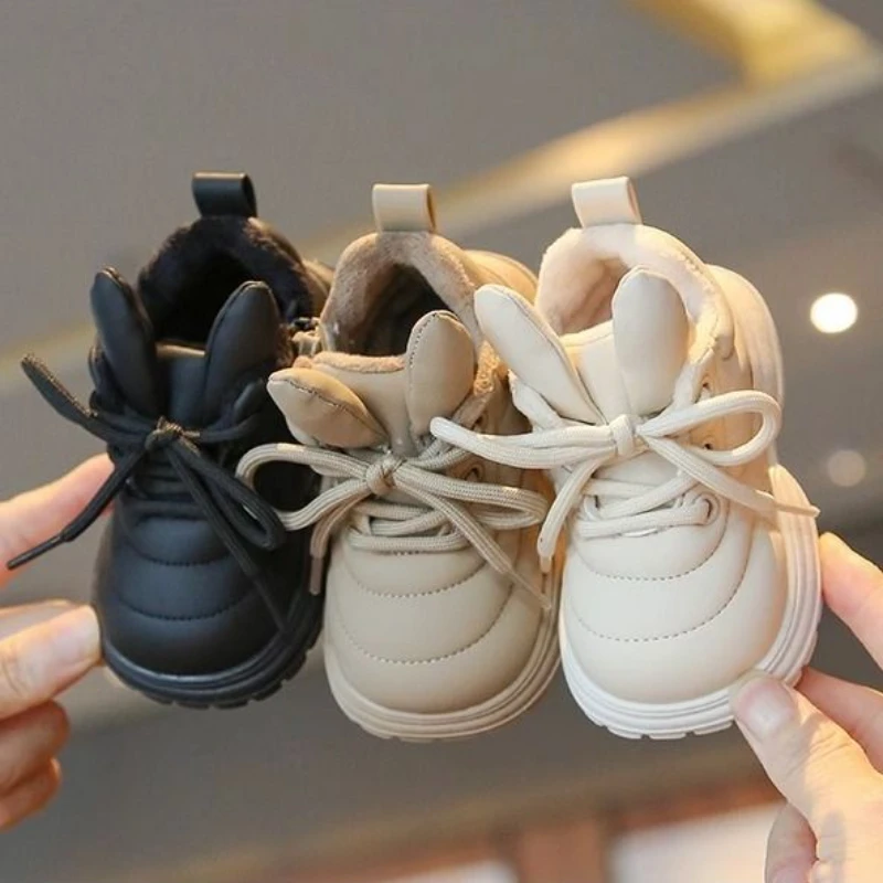 小黄鸭森活婴儿运动鞋保暖宝宝学步鞋老爹鞋冬季女童加绒小童棉鞋