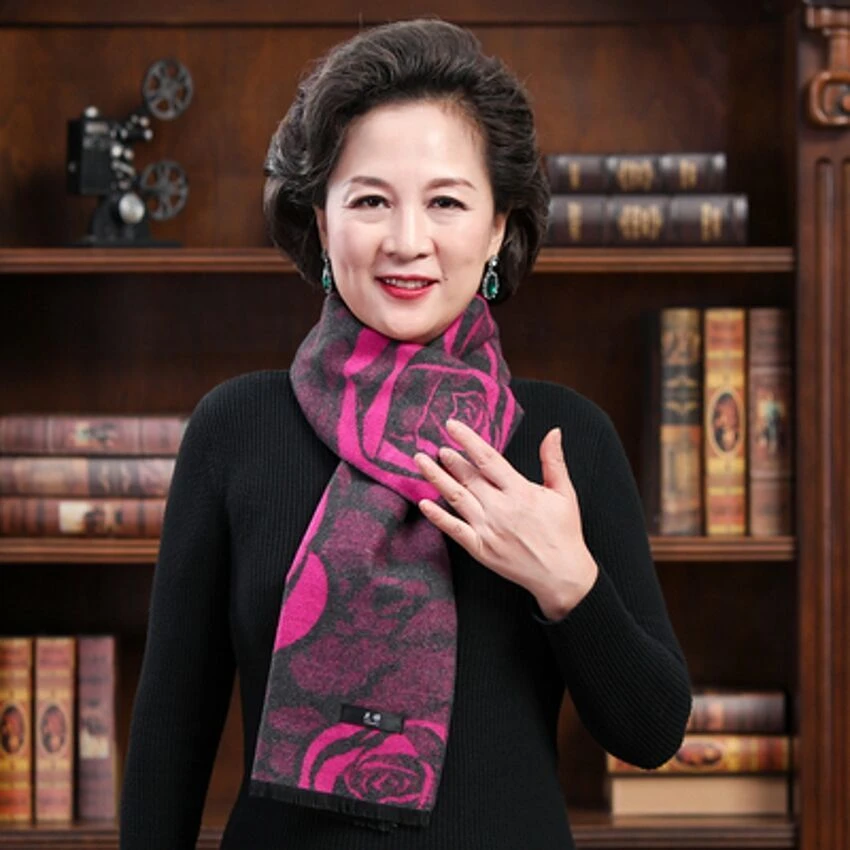 老年人保暖老年人女冬季妈妈款披肩围脖老人奶奶婆婆中老年时尚