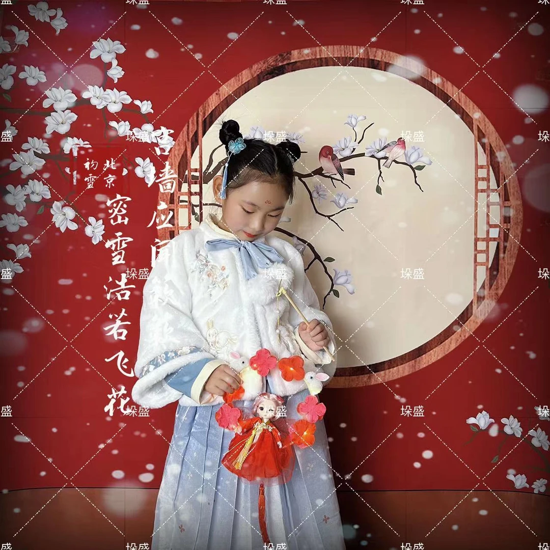 2025网红新年元旦手提娃娃灯街卖地摊爆款新款批发成品发货