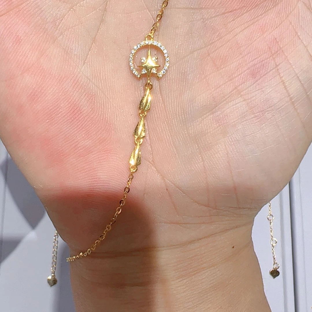 【闪购商品】钻石手链18K金镶嵌小**?