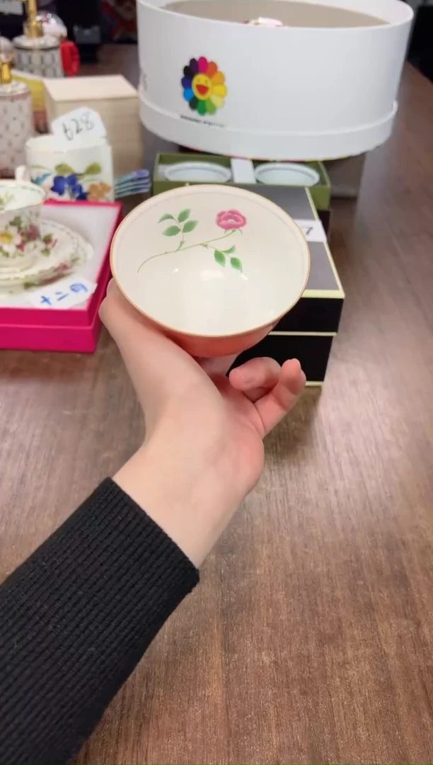 【闪购商品】瓷瓶10