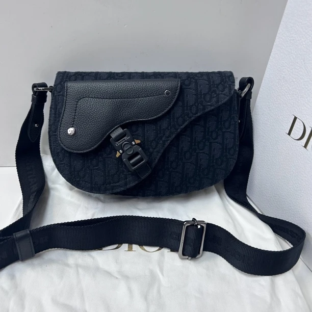 99新 DIOR/迪奥 黑老花马鞍机能扣斜挎包1353