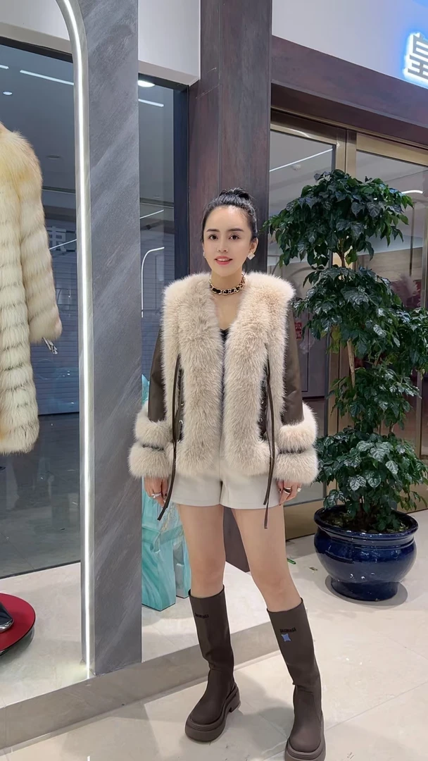 张洪波夫妇-2024冬季新款气质高级感毛毛外套-0380-24137