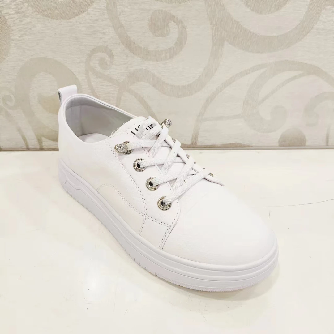 倬立 2024新款真皮软皮软底一脚蹬浅口平底洋气小白鞋