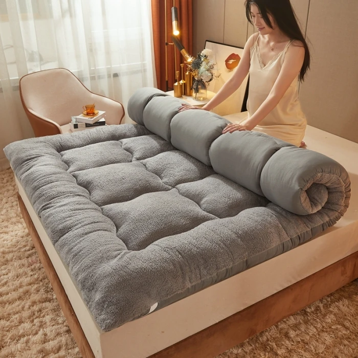 蓄热保暖羊羔绒床垫加厚床褥子可折叠榻榻米护垫学生宿舍铺底垫被