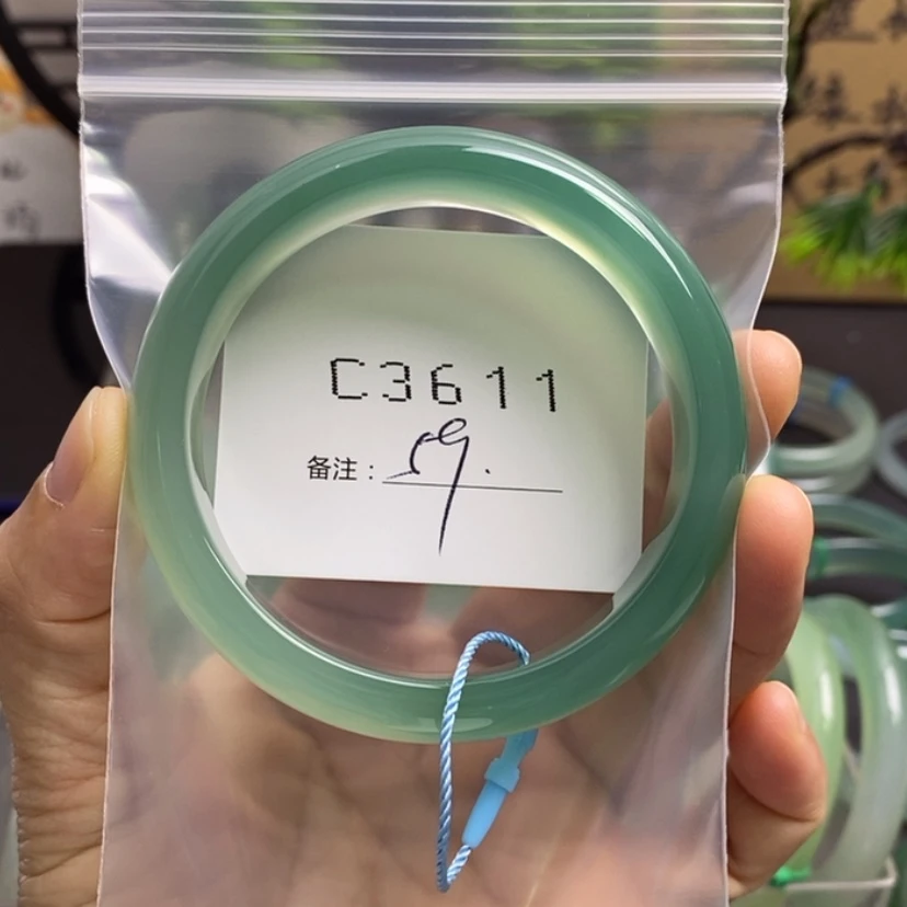 【闪购商品】玛瑙/玉髓手镯合金