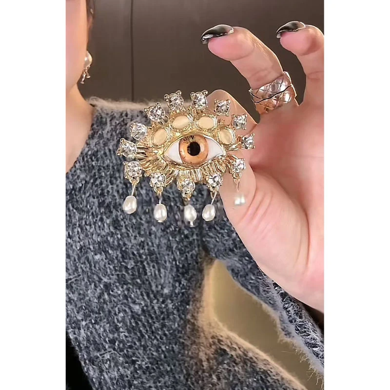 合金胸针 重工眼睛流苏苏胸针XZ30035