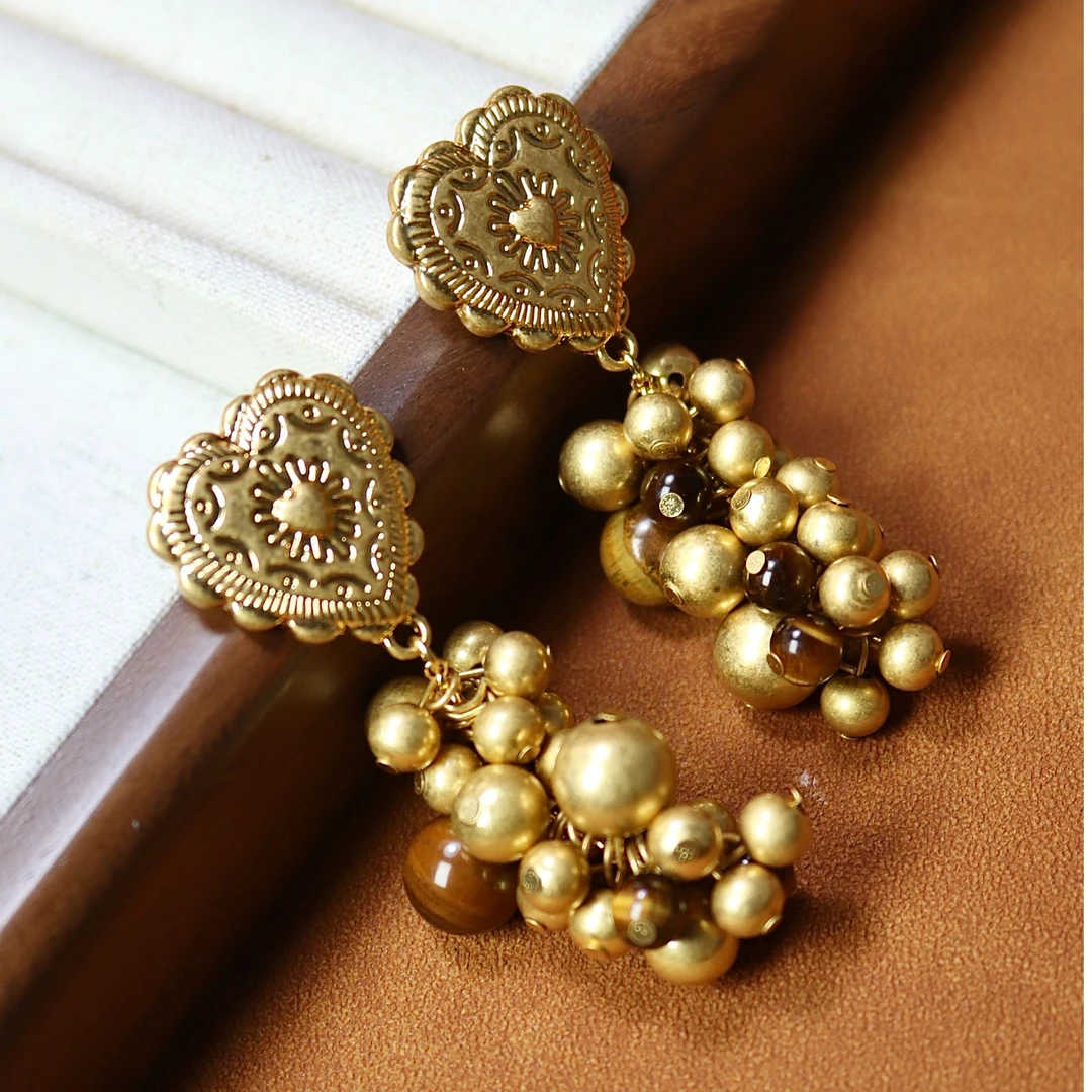 Sw.y 铜合金玻璃耳饰 复古桃心葡萄耳环耳钉女高级感