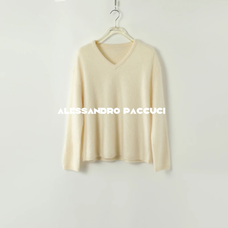 AP洛哥43113ST【绒意】1OO羊绒v领拉毛绒感时尚针织套头衫2024冬