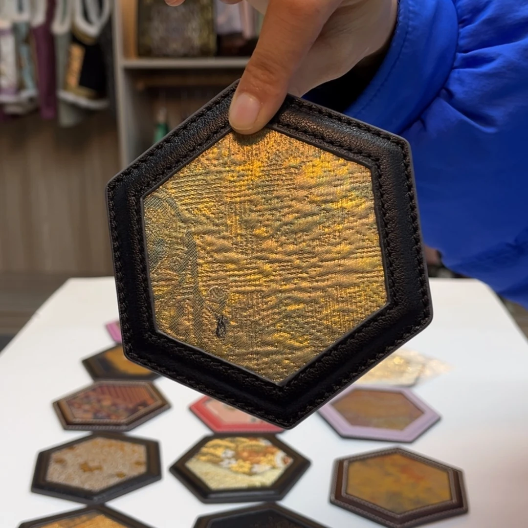 【闪购商品】锦织绣澹*