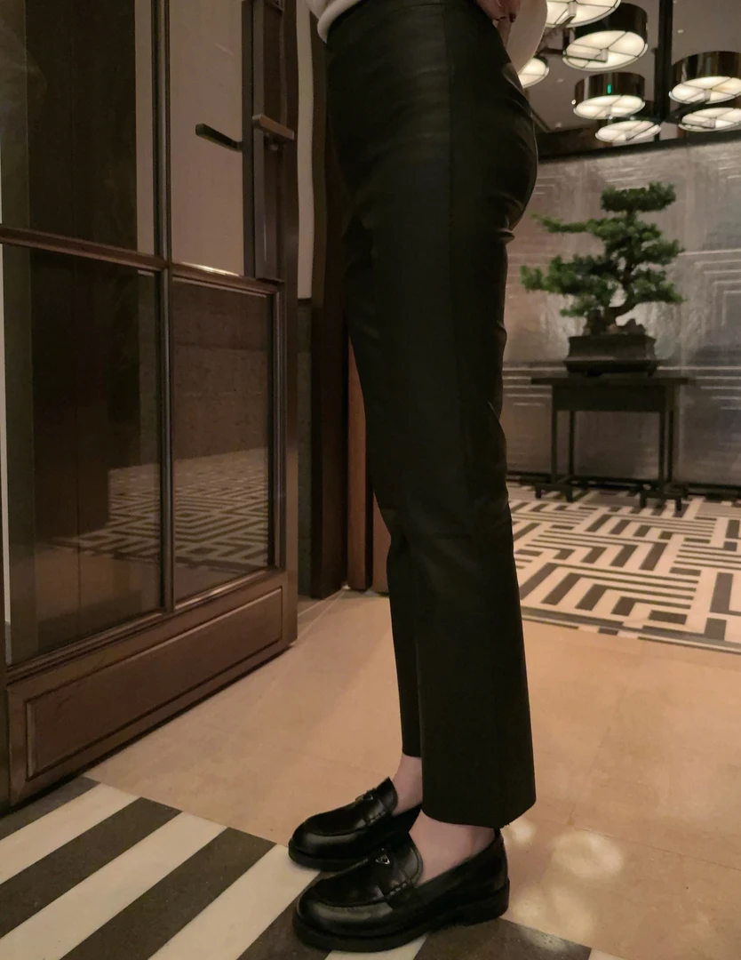 Betty Bairn【长腿精系列】 进口绵羊皮秋冬弹力烟管皮裤24B-BW6917