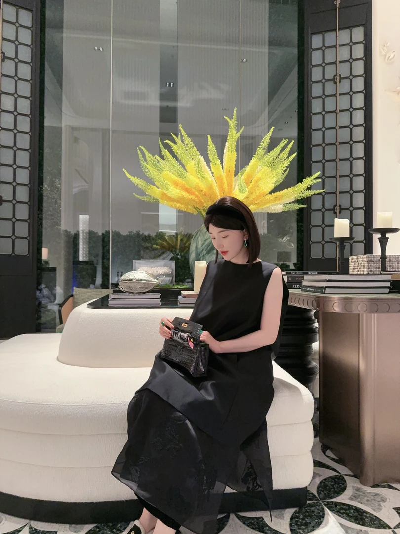 Betty Bairn【墨池丹花】 高端定制丝毛无袖背心连衣裙24B-BW6972