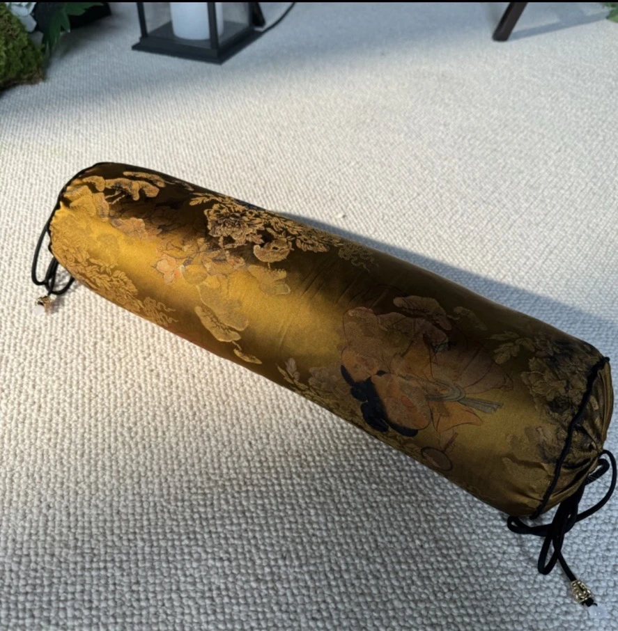 新中式圆形提花护颈枕头宫廷风高端睡眠枕头 艾草填充