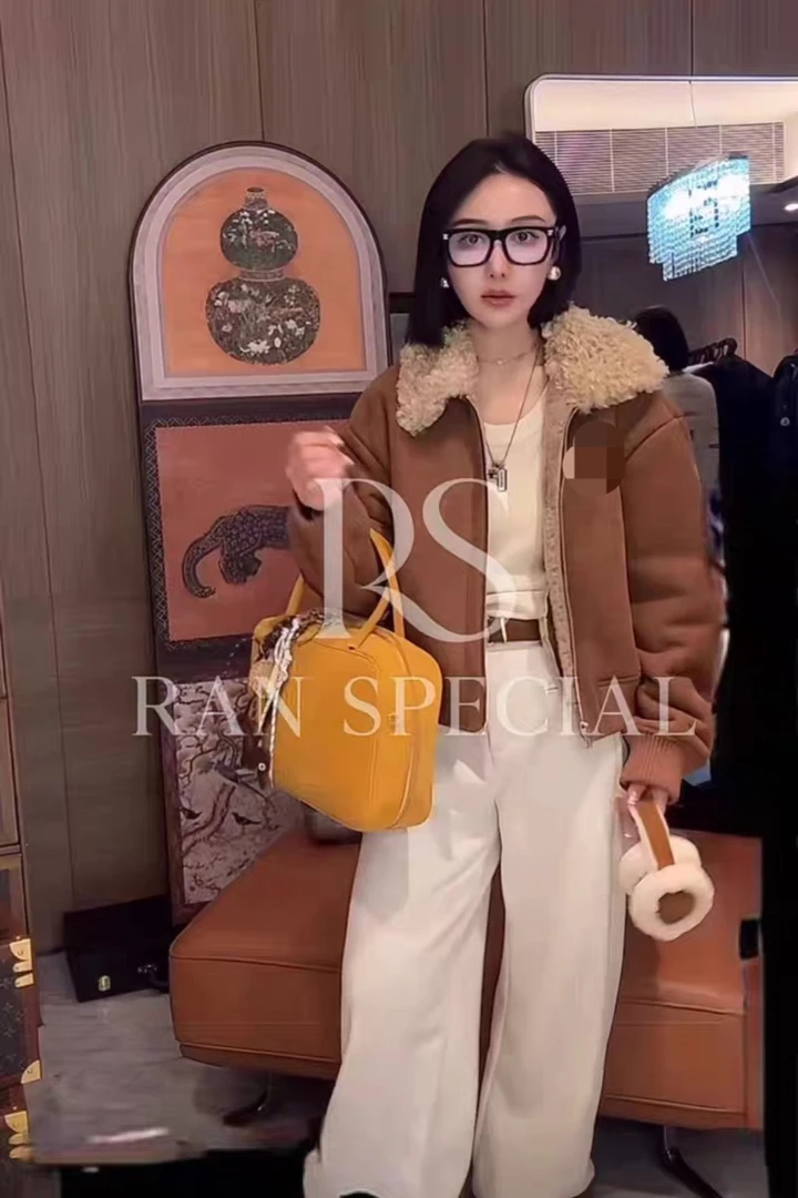 海宁2024年新款皮毛一体外套女短款羊羔毛领绵羊皮宽松小然同款