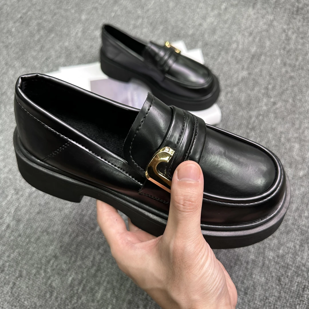 冬季厚底新款女士时尚百搭潮流通勤粗跟休闲圆头高跟乐福鞋 666-5