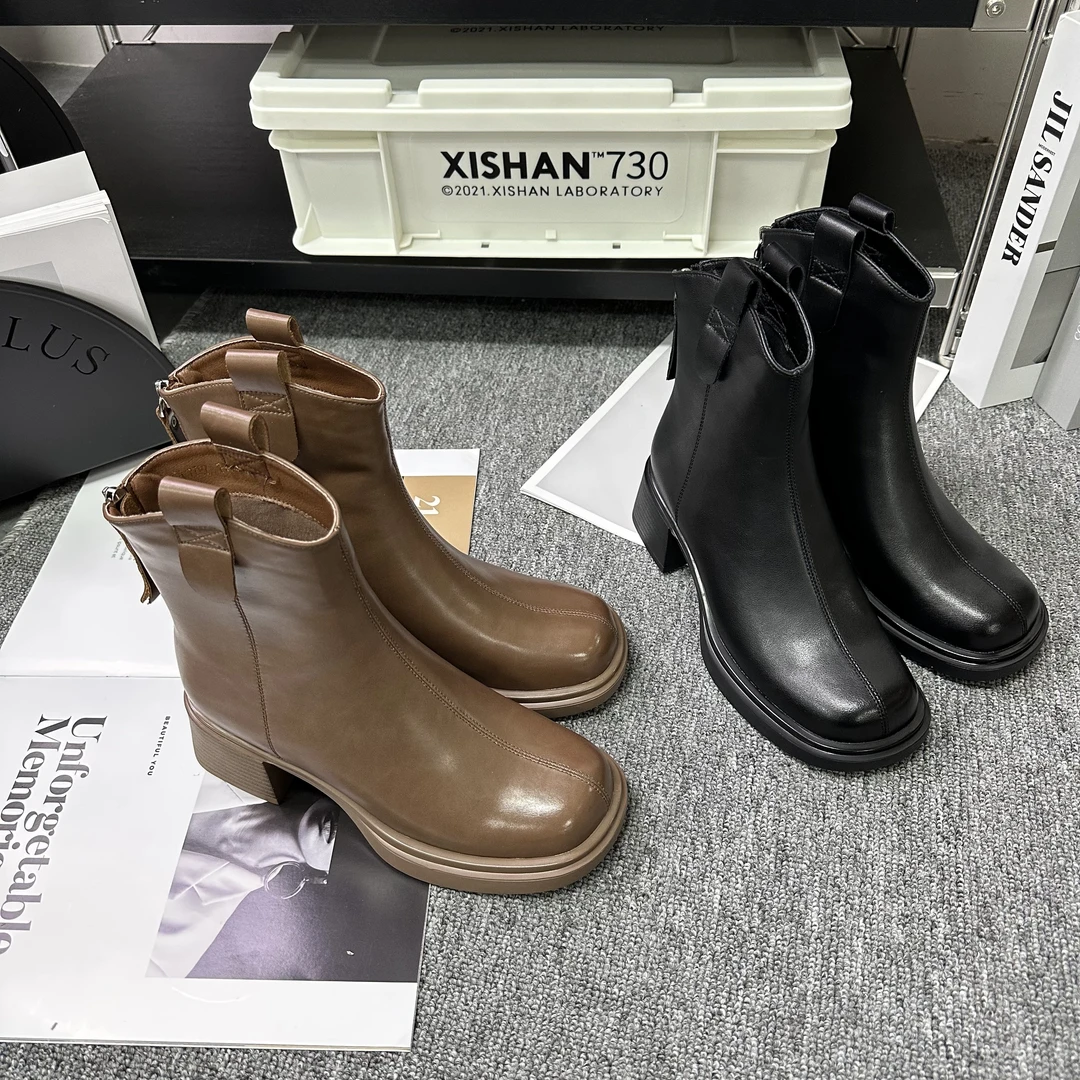 冬季款后拉链短靴女韩版圆头百搭舒适英伦风短靴 7787