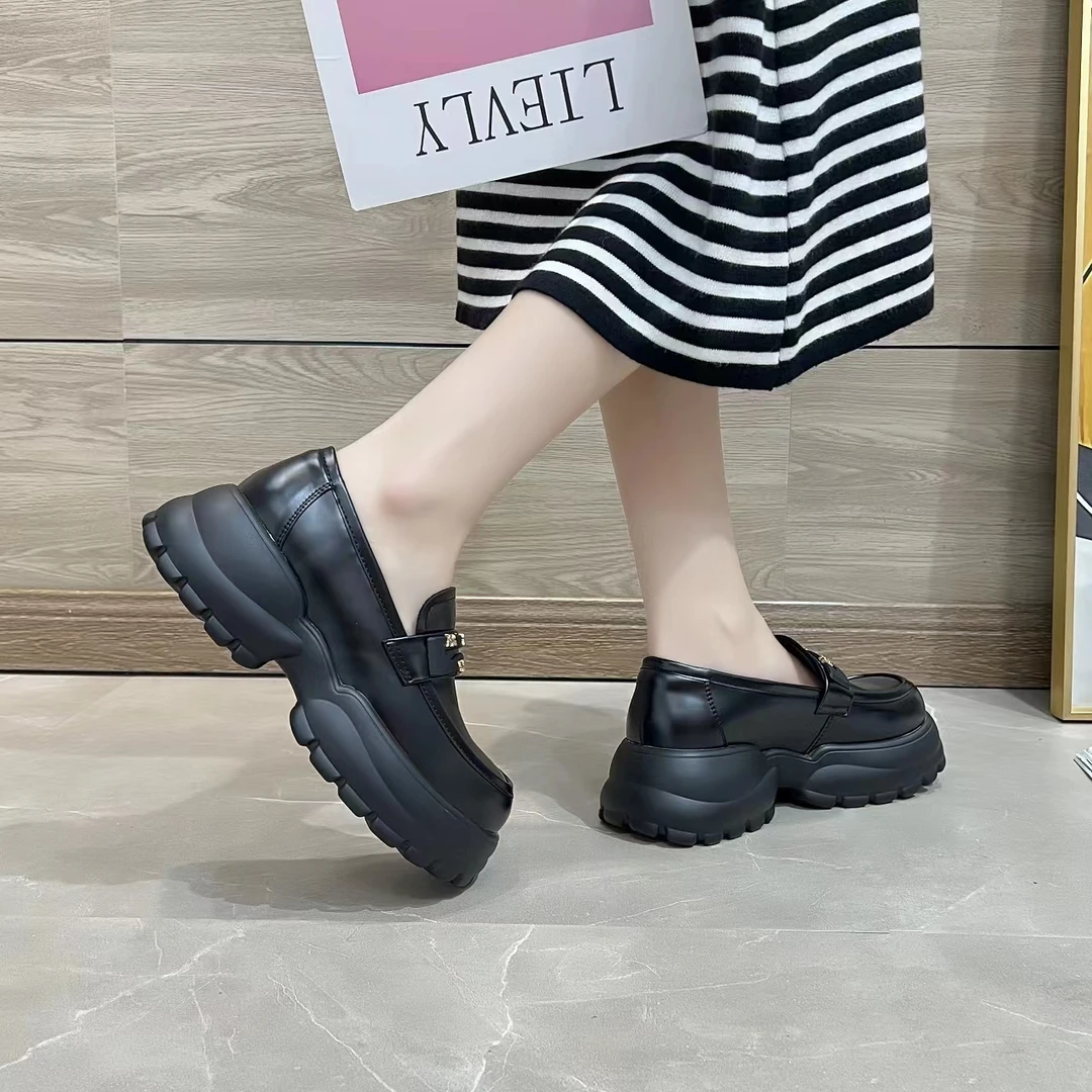 冬季新款厚底英伦风黑色小个子复古百搭增高乐福鞋 8210 //HBGS