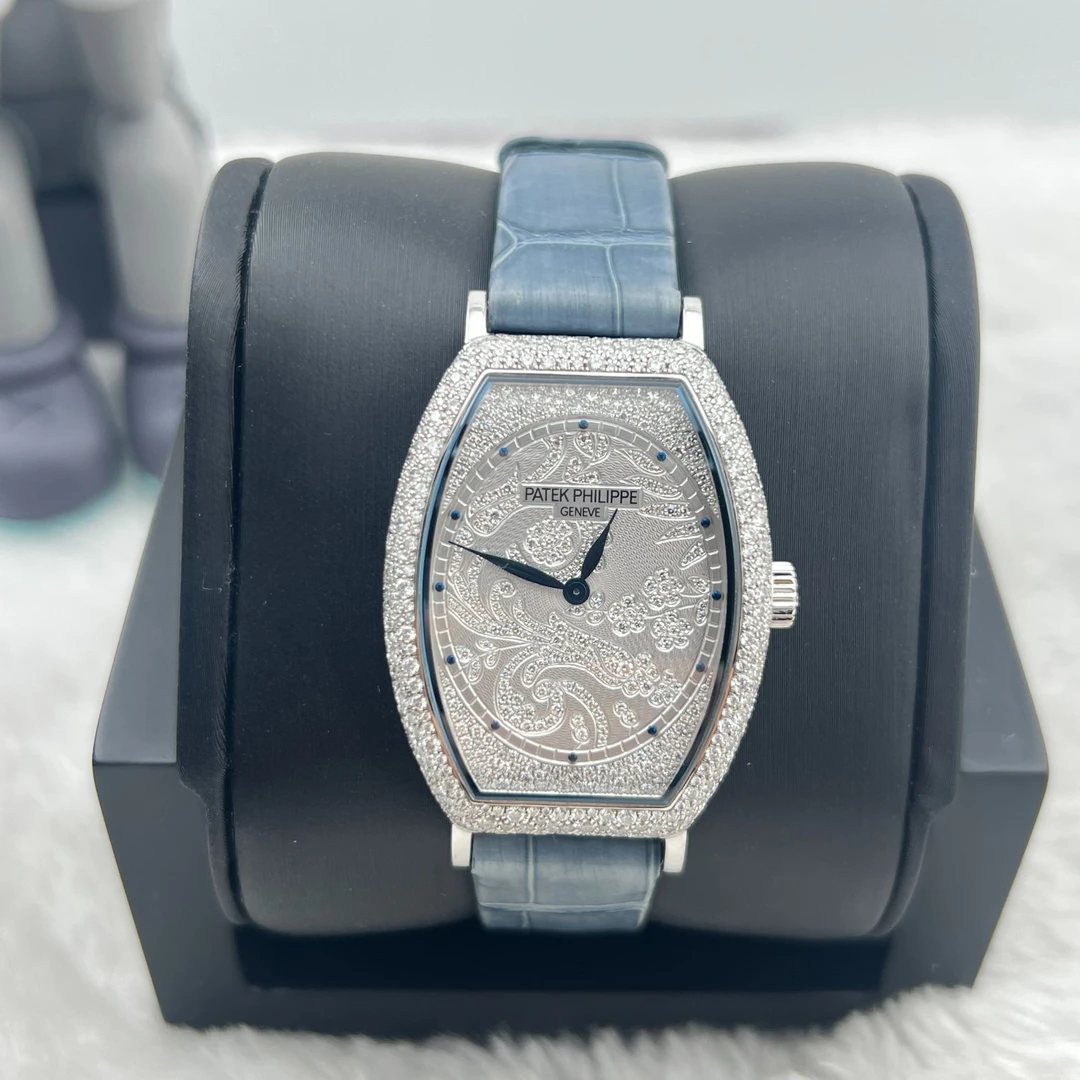 95新 Patek Philippe/百达翡丽 百达翡丽7099G满钻奢华女士名表