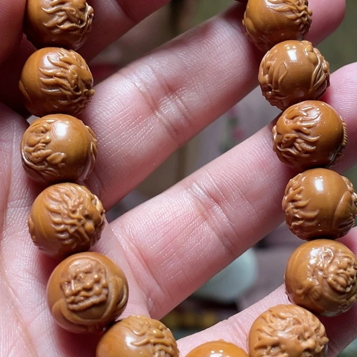 橄榄核核雕橄榄核